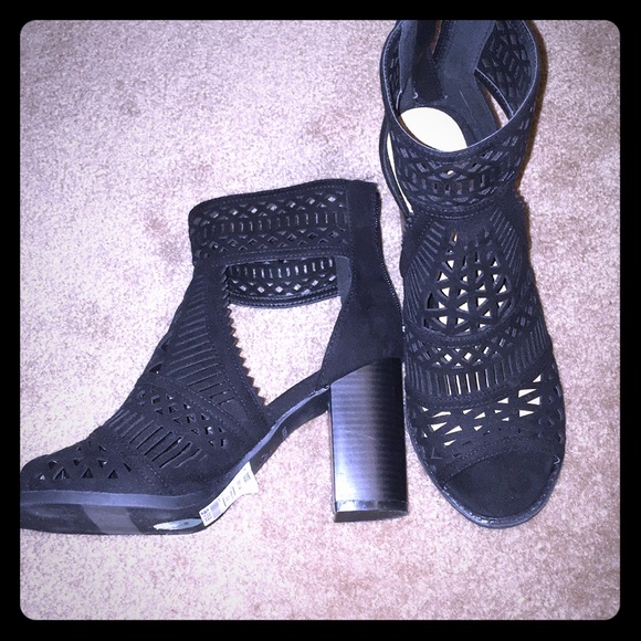 Report Shoes - 🌵Black Chunky Heels